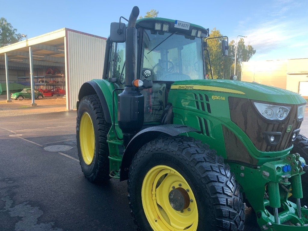 John Deere 6M 130