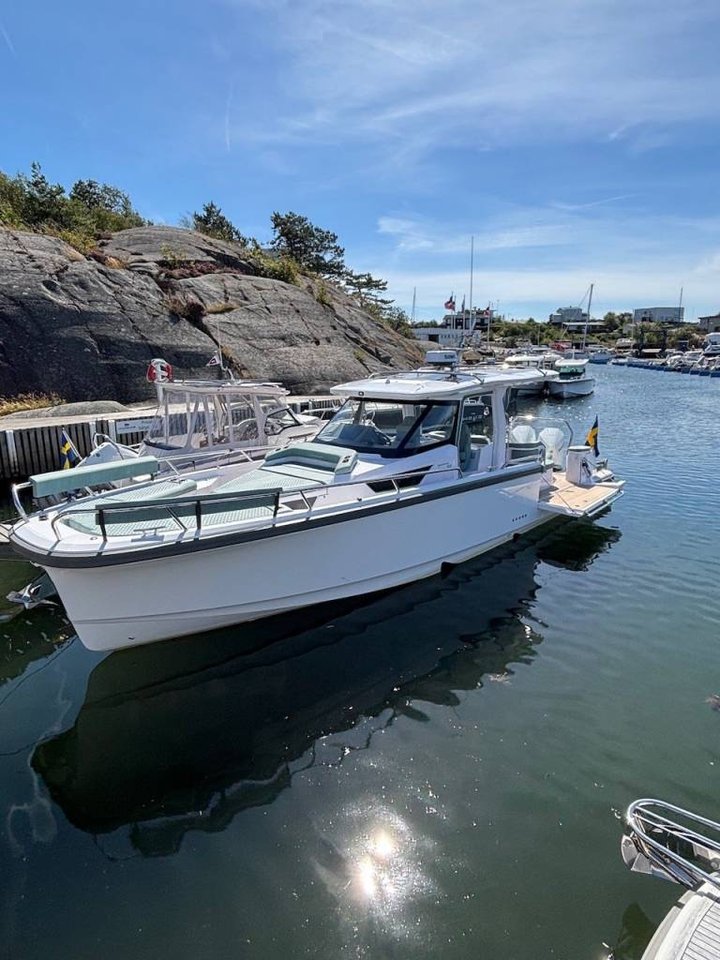 Nimbus Sport Tender 35 lev ti...