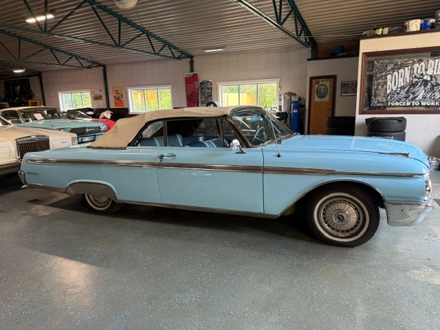Ford Galaxie 500 Sunliner 5.8...