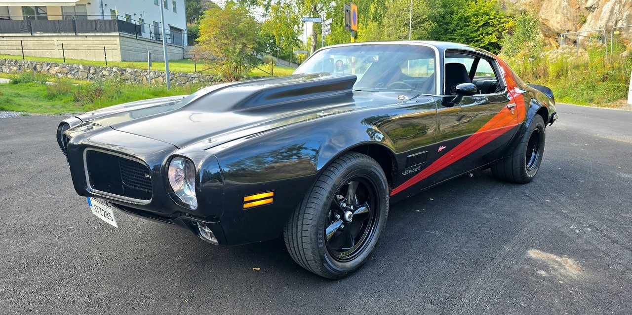 Pontiac Firebird Påkostad dri...