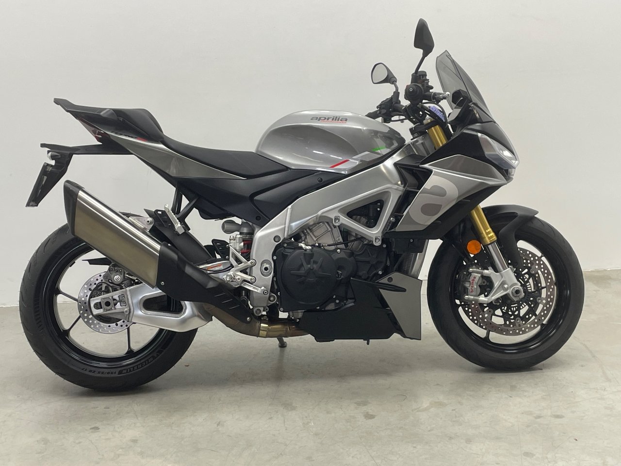 Aprilia Tuono V4 1100 *658mil...