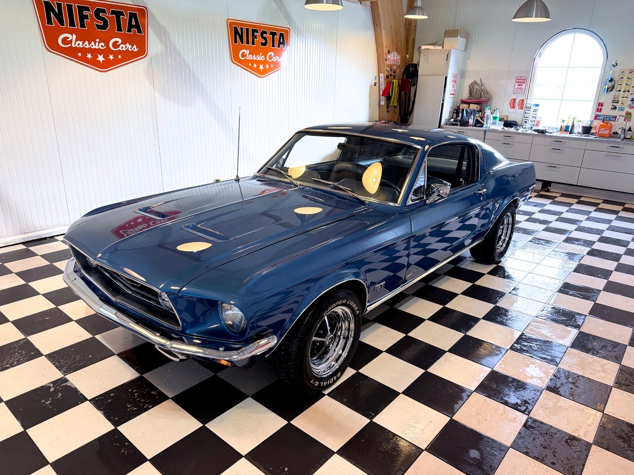 Ford Mustang Fastback / J-Code