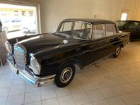 Mercedes-Benz 220 S  Endast 2 brukare