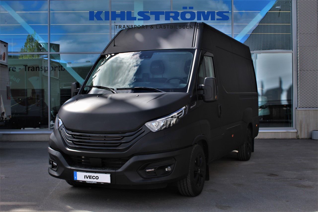 Iveco Daily BLACK STEALTH EDI...