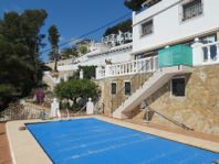 Villa i Moraira med fantastisk panoramautsikt över havet