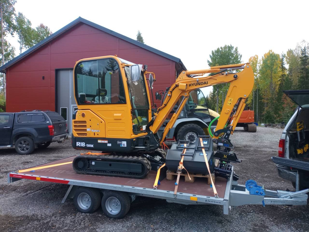 Hyundai R18-9AK Tiltfäste och...