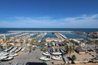 Nyrenoverad på strandpromenaden i Fuengirola, Costa del Sol