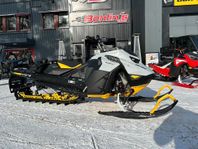 Ski-Doo Summit Adrenaline 146" 600R E-TEC