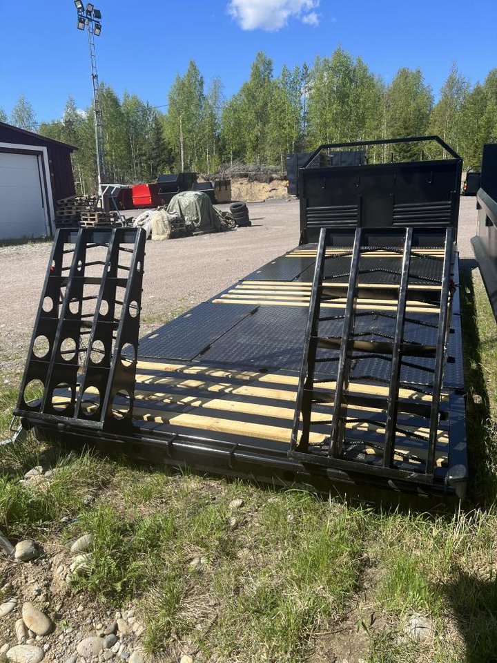 Maskinflak med hjulfickor 24 ton