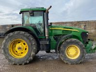 John Deere 7920