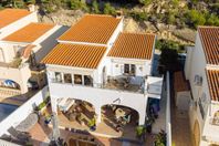 Villa med fantastisk utsikt i Moraira