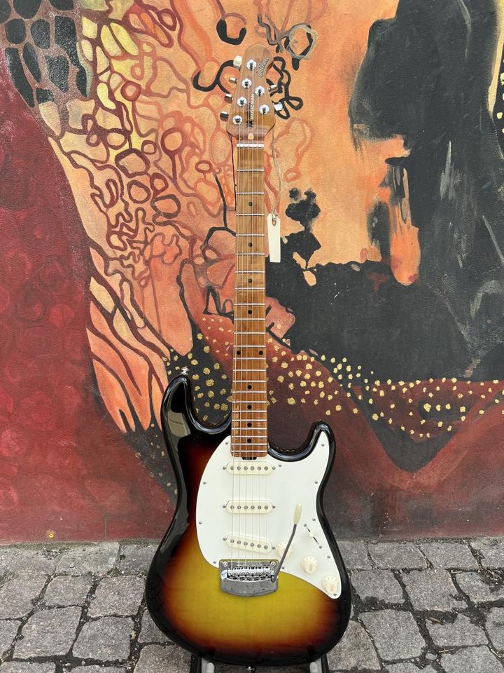 Ernie Ball Music Man Cutlass ...