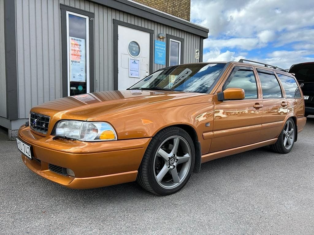 Volvo V70 R AWD Automat SAFFR...