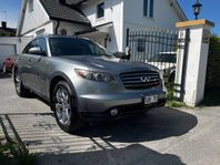 Infiniti FX45 AWD 4.5 V8 AWD Automat 325hk Taklucka