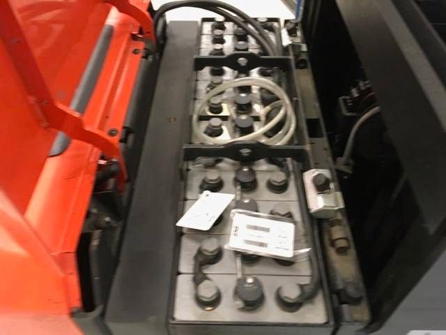 Toyota OSE 100 W