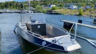 Buster Magnum CC med Volvo Penta diesel INOMBORDARE