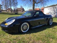 Porsche Boxster Cab 204hk trippelblack avbet 1311kr/mån