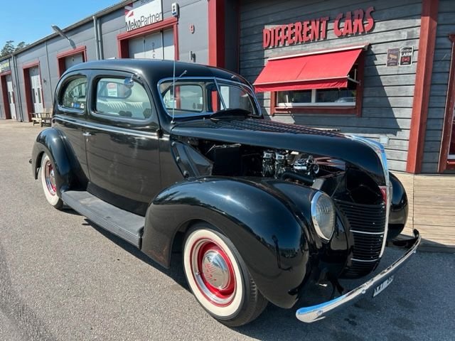 Ford Standard Tudor Sedan 2.2...