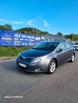 Toyota Avensis ny servad ny besiktad