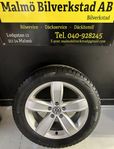 ERBJUDANDE Sommarhjul VW Passat original 17 tum Pirelli