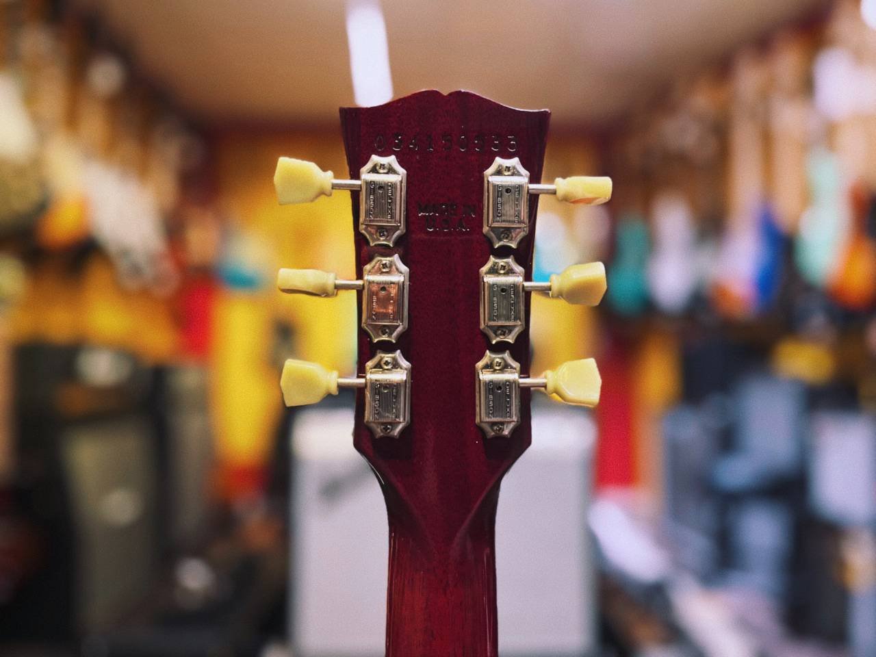 Beg. Gibson Les Paul Standard...