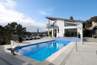 Barcelona - Lloret de Poolvilla för 10