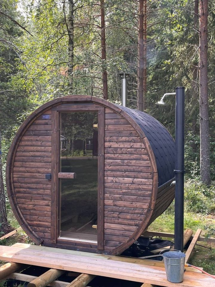 Färdigbyggd 2M bastutunna-bas...