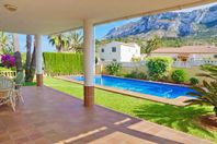 Villa med utsikt över Montgo-berget i Denia