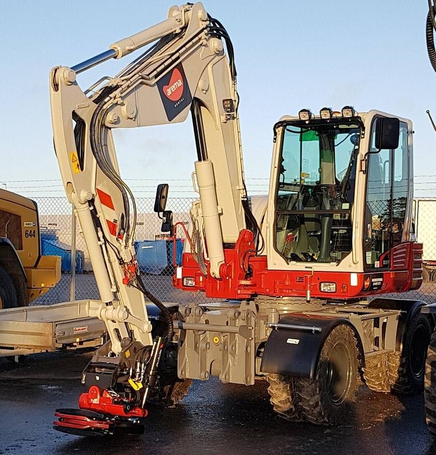 Takeuchi TB295W *uthyres / on...