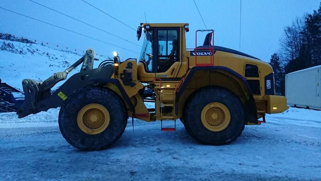 Volvo L150H, UTHYRES