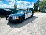 Ford Crown Victoria P71 / LAPD / Uthyres