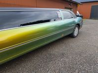 Lincoln Town Car LIMOUSINE  5D MOMSBIL Leasbar