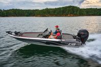 Nitro Z18 bass boat