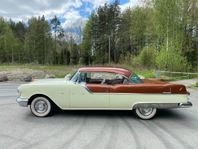 Pontiac Starchief Coupe  -55