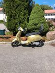 Vespa Primavera 50 75th Anninersary