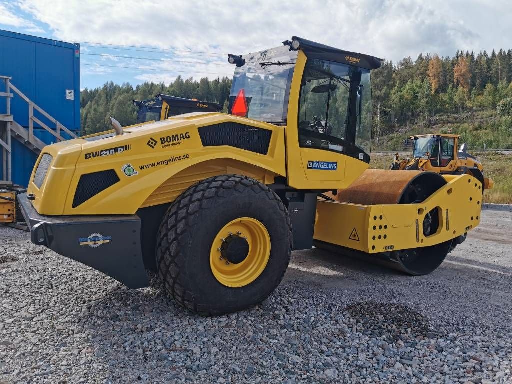 Bomag BW216D-5 UTHYRES