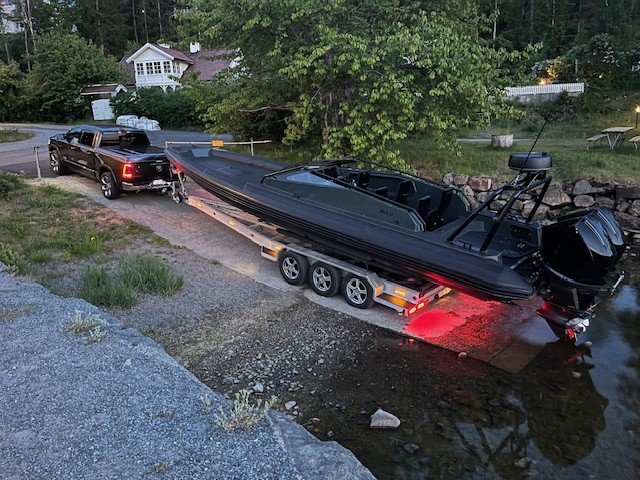 Båtupptagning sjösättning