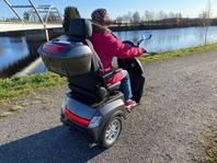 Fritidsskoter en promenadscooter från Norrlands Fritid