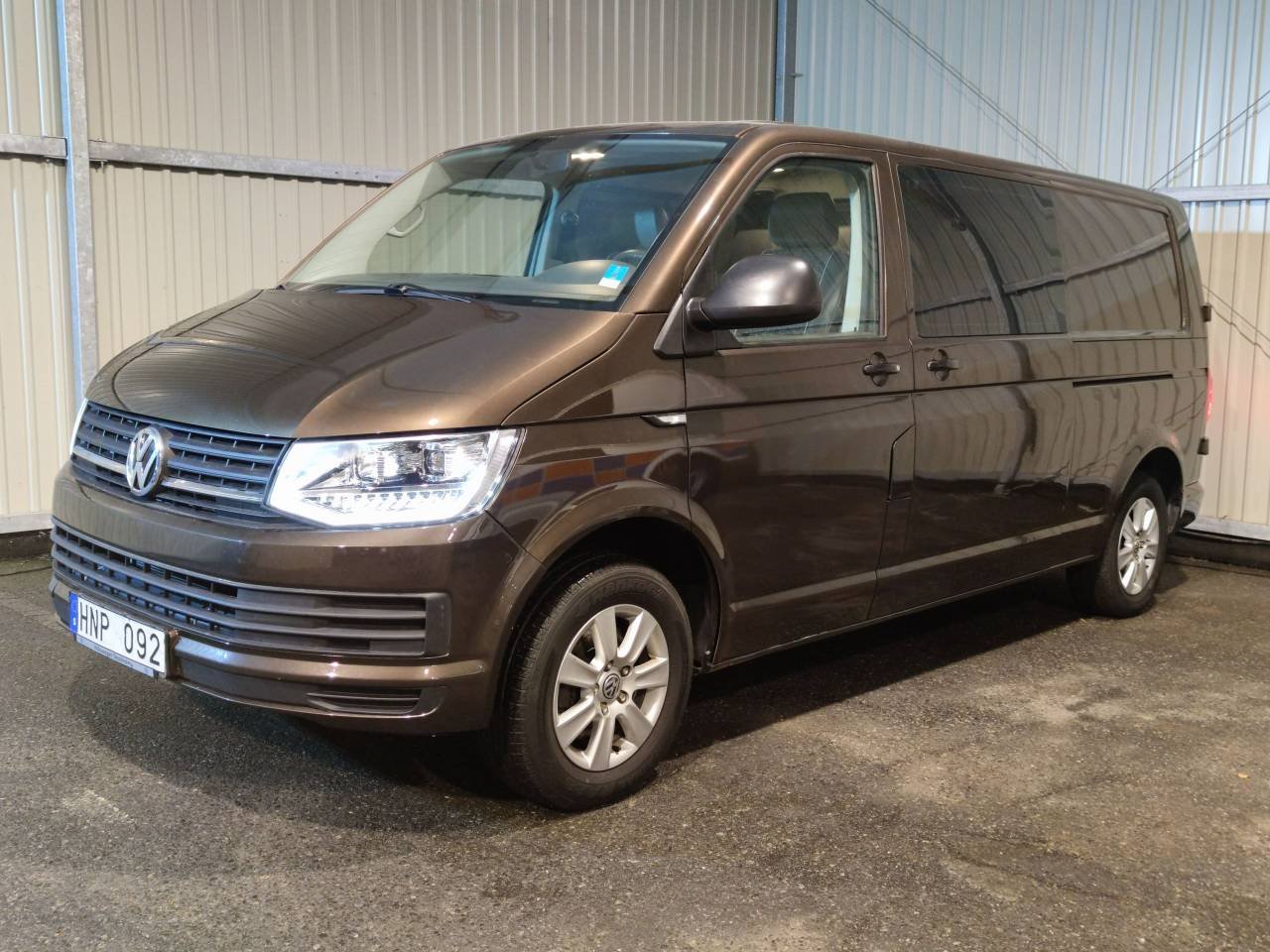 Volkswagen Transporter Kombi ...
