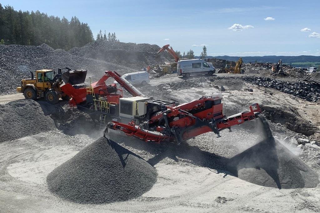 Sandvik QH332 DDHS Finkross m...