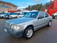 Mercedes-Benz 300 E Automat 180hk / FULLSERV / Ny besiktigad