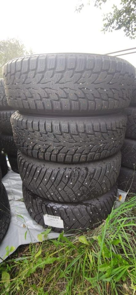 Volkswagen dubbdäck på fälg e...
