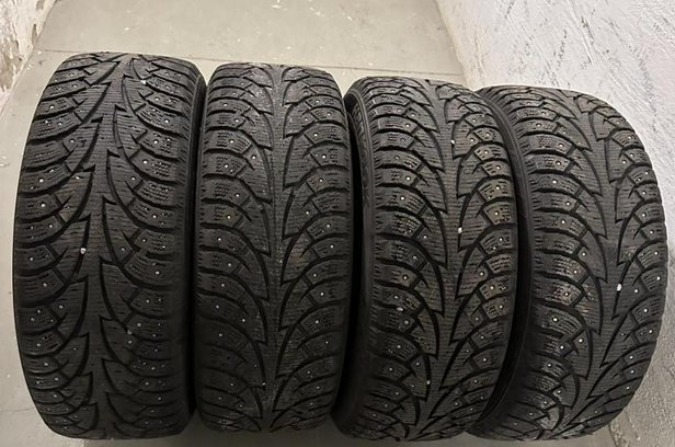 Vinterdäck 205/55 R16 Hankook (lösa däck) säl - såld eller borttagen