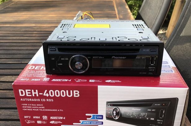 Pioneer bilstereo DEH-4000UB säljes i Nora | - såld eller borttagen