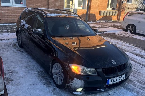 BMW 320 A TRAKTOR BMW 320i automat 2008 sälje - såld eller borttagen