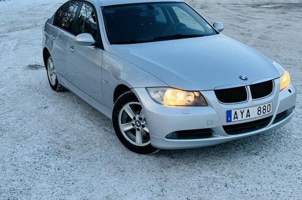 BMW 320 Automat växellåda säljes i Stockholm - såld eller borttagen
