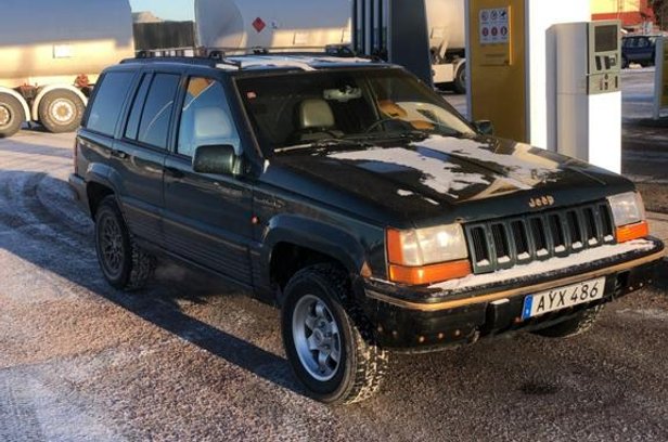 jeep-cherokee-a-traktor-nybesiktad-s-ljes-i-s-ld-eller-borttagen