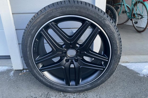 Helt nya Mercedes AMG 255/40 R20 originalfälg - såld eller borttagen