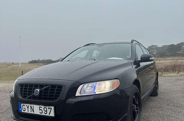 Volvo V70 fas 2 a-traktor säljes i Höganäs | - såld eller borttagen