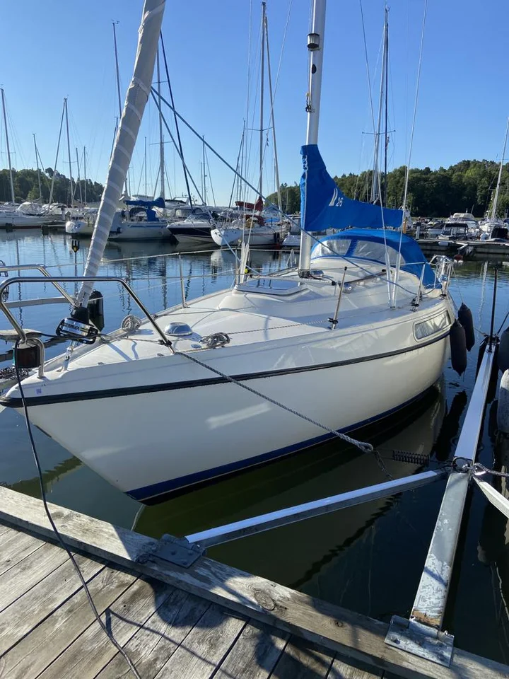 Hallberg Rassy 26 image
